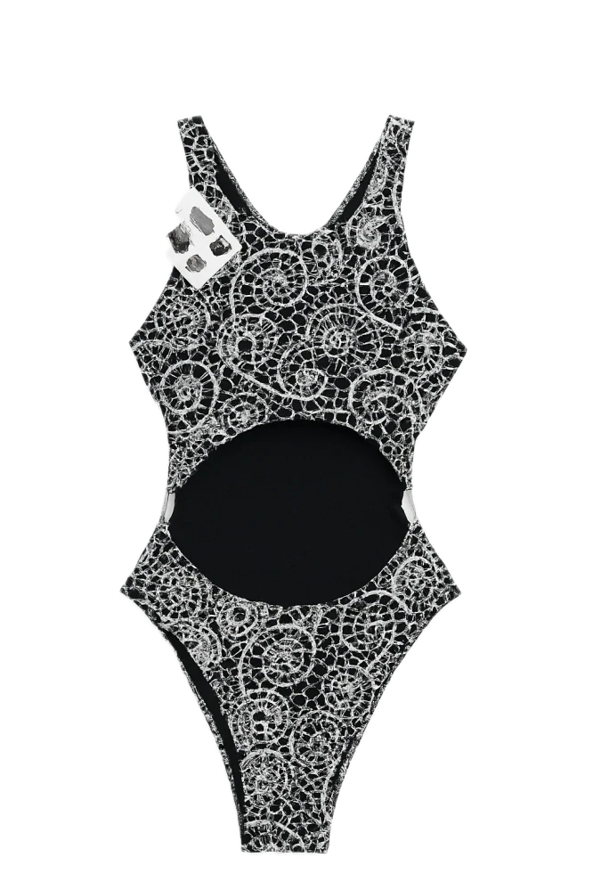 Akron Pizzo 2 Woman Black&White