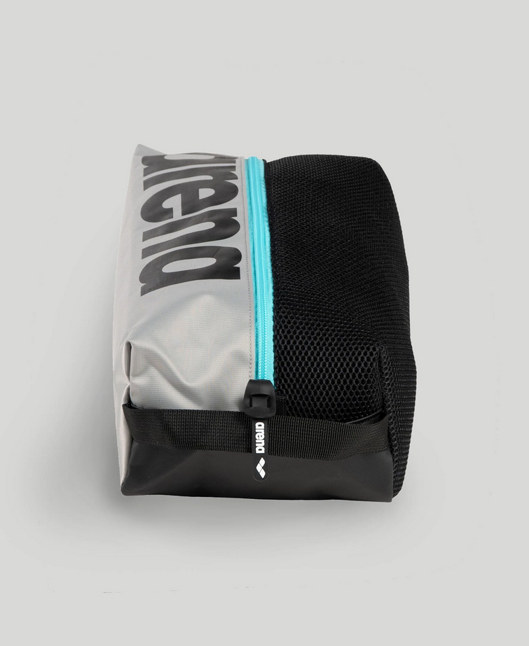 Arena Spiky III Pocket Bag
