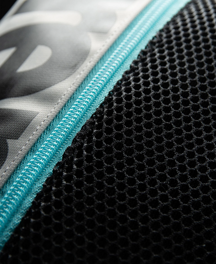 Arena Spiky III Pocket Bag